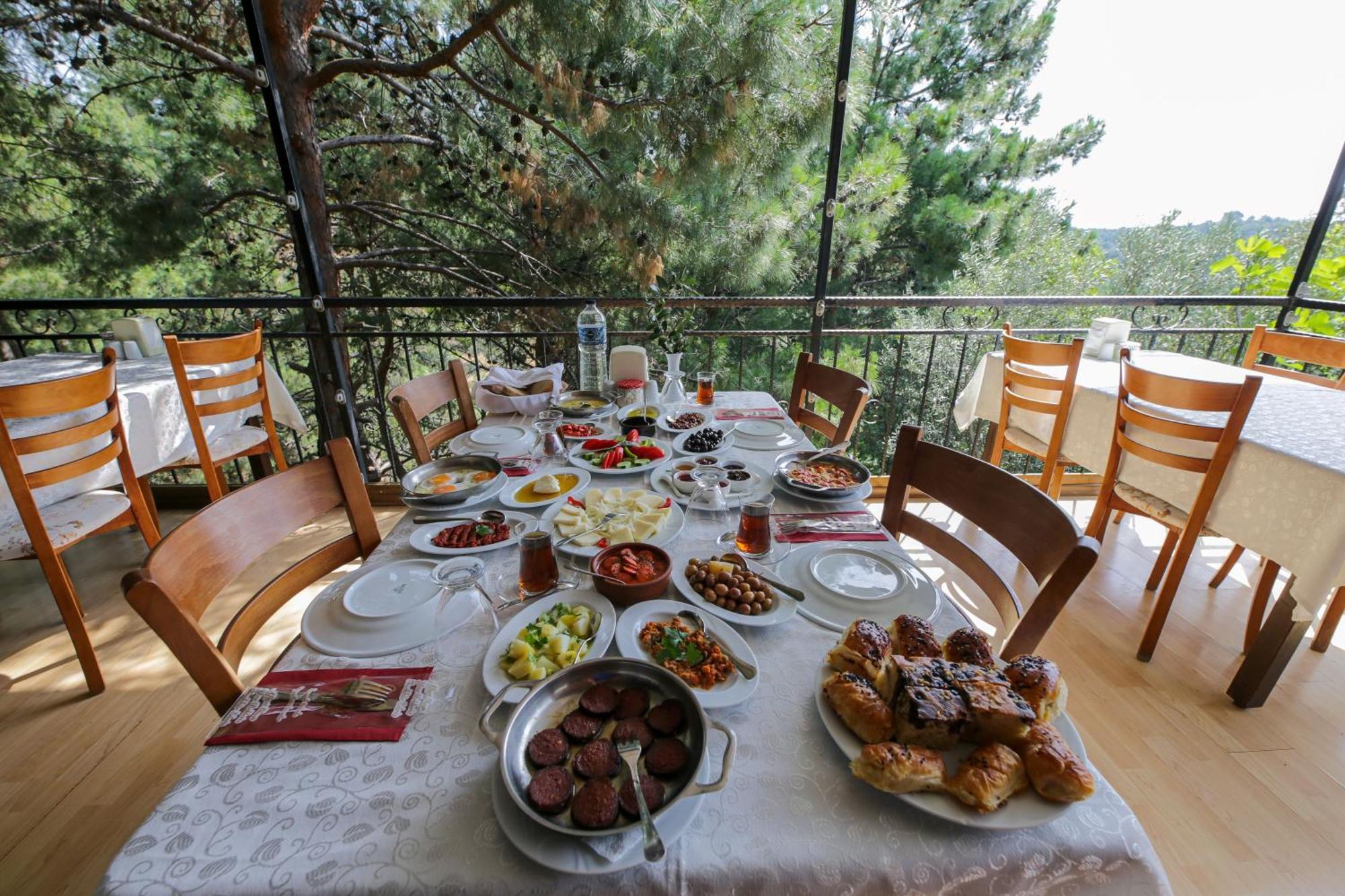 Dusler Vadisi Kazdaglari Ξενοδοχείο Αδραμύττιο Εξωτερικό φωτογραφία